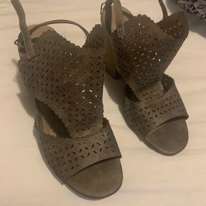 Maurices 7 sandals